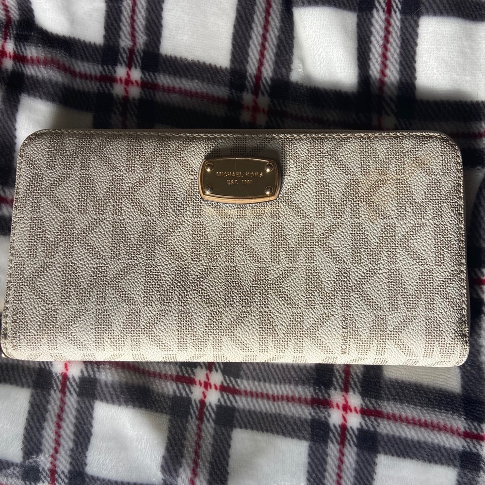 COPY - Large Jet Set MK Wallet